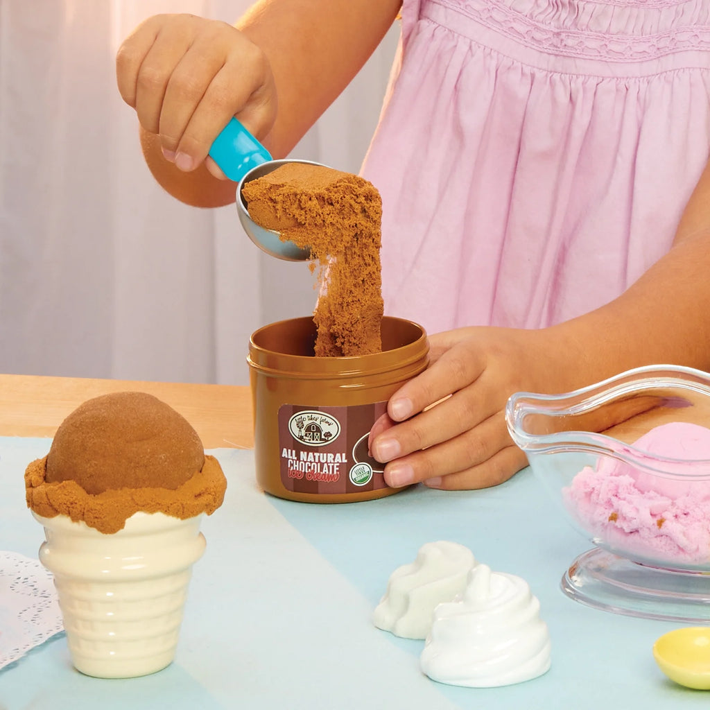 Creative Chefs Ice Cream Play Set with Make-It Mix Play Sand, 20 Accessories, Realistic Pretend Play Experience for Children Ages 3 and Up