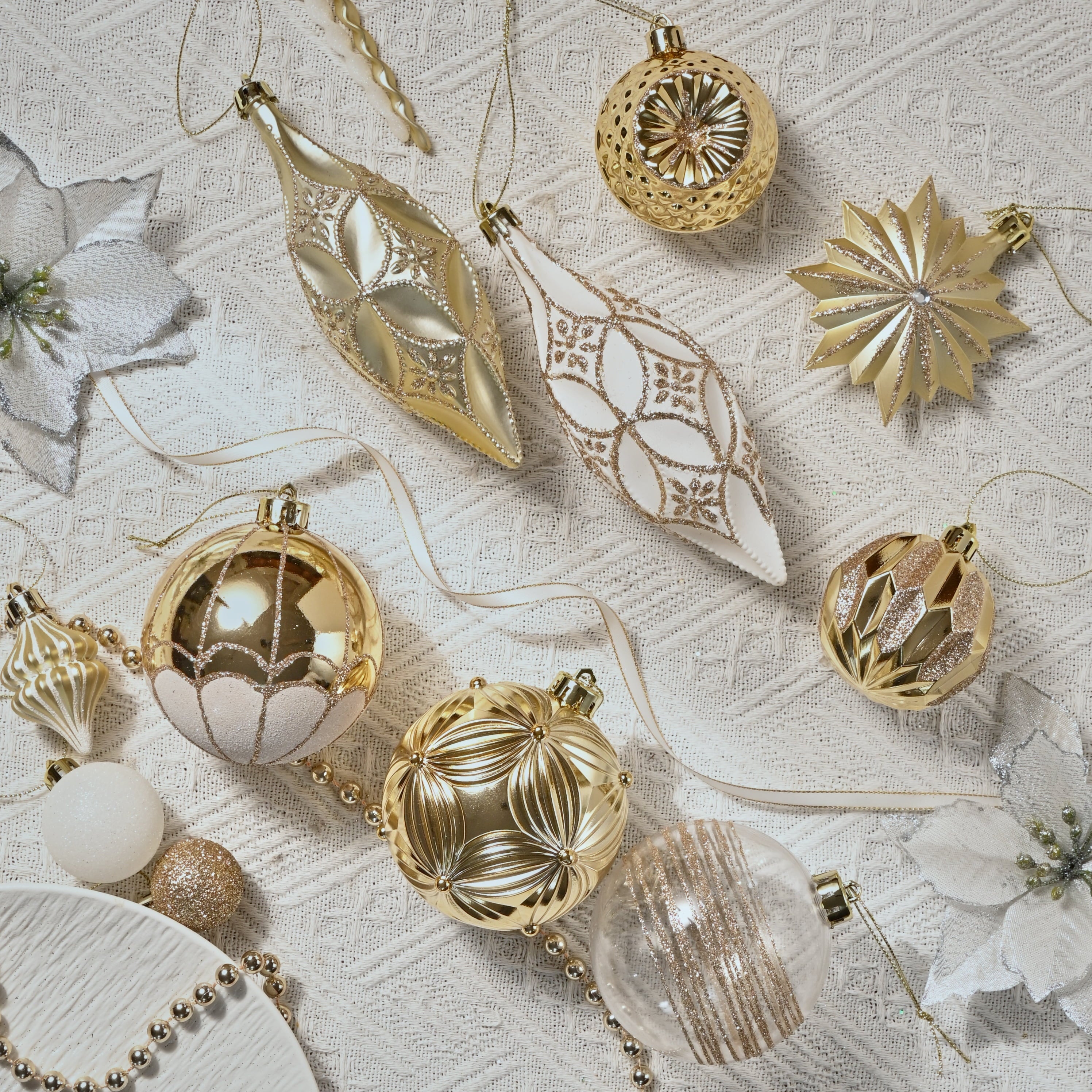 80Ct Christmas Ornaments Set, White Gold Christmas Tree Ornaments for Holiday Party Decor