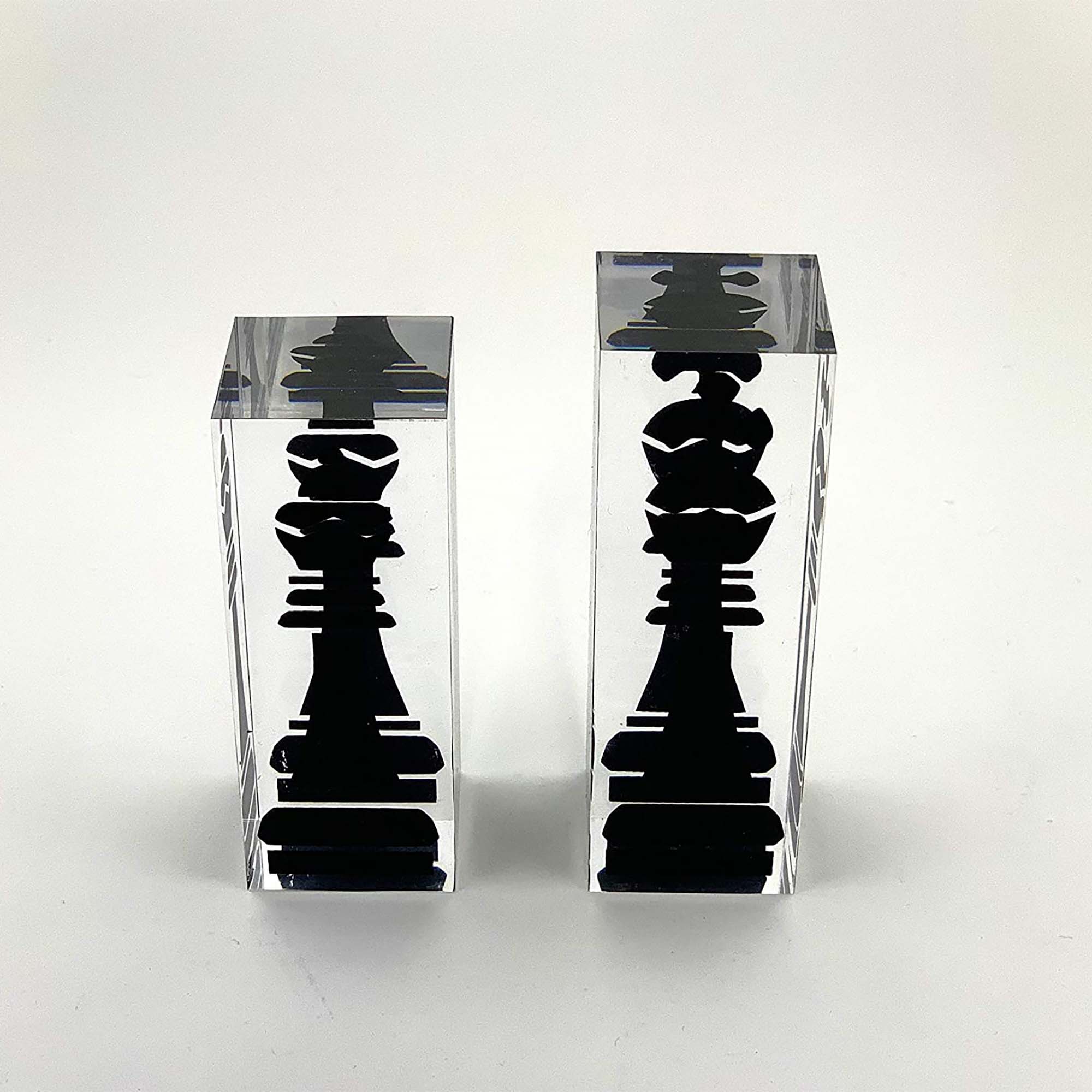 INFINITY LUCITE 17-INCH LUCITE CHESS SET
